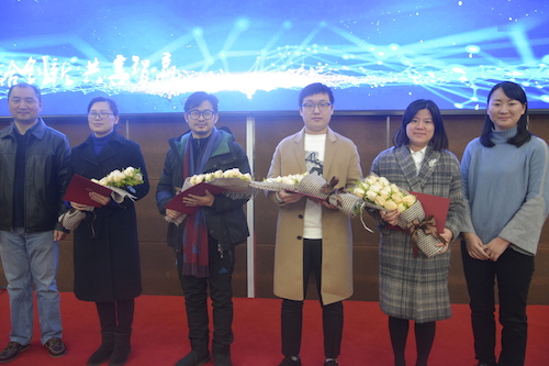 创业导师合影留念2 创业导师合影留念2